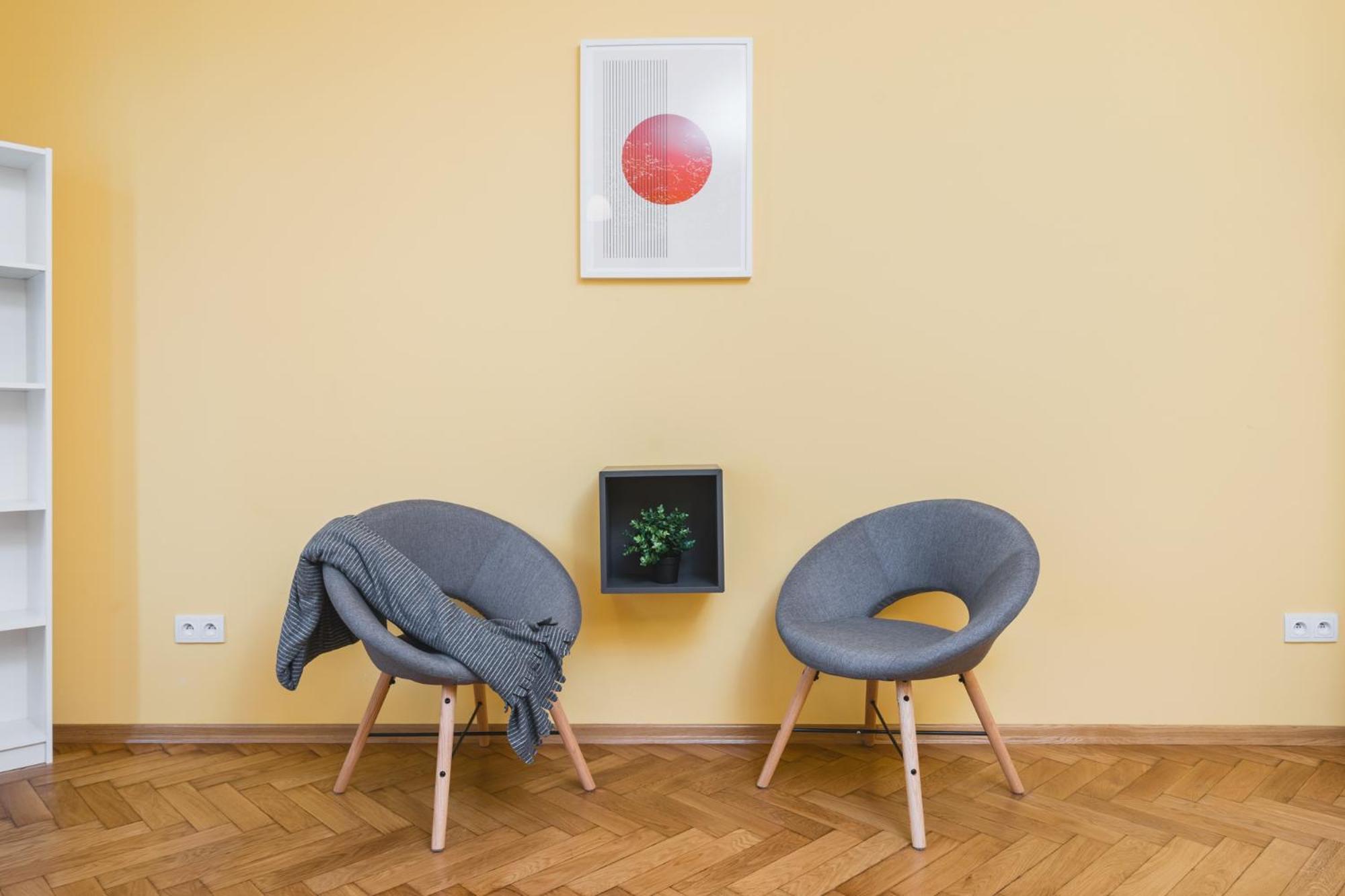 Modern Urban Escape - Old Town Apartment - By Upstairs Cracovia Exterior foto